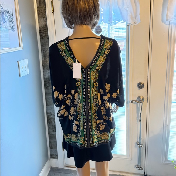 Rose + Olive Shirt SZ MED NWT - Picture 2 of 5